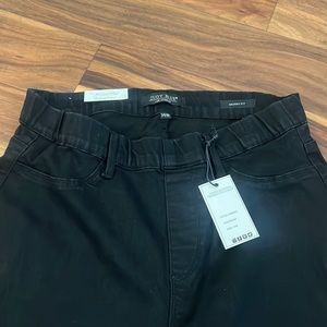 Judy blue black pull on style skinny fit jeans size 14w